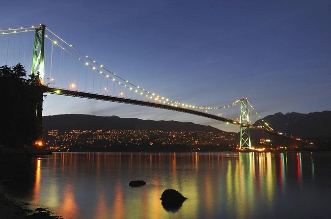 New Year's Eve Dinner Cruise through Vancouver Harbor - Weather, access, and practical comfort