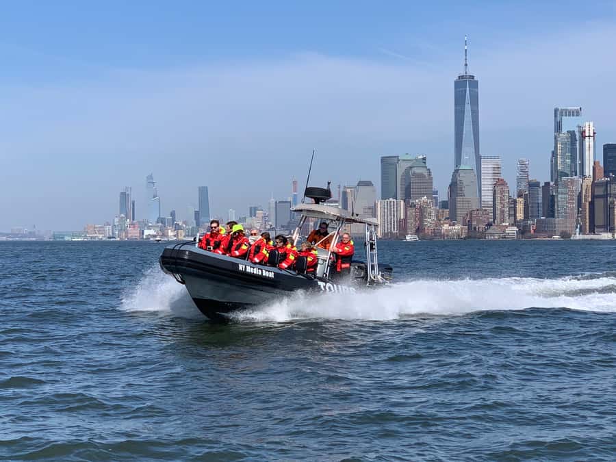 New York City: Harbor Speedboat Tour - The Statue of Liberty photo stop