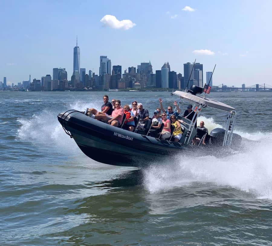 New York City: Harbor Speedboat Tour - What the ride feels like in different seasons