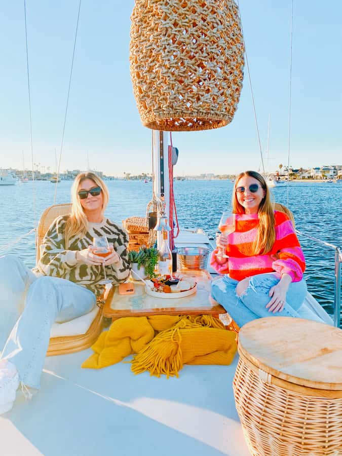 Newport Beach: The Boat People Cruise-Private Harbor Cruises - Food, drinks, music, and boat manners