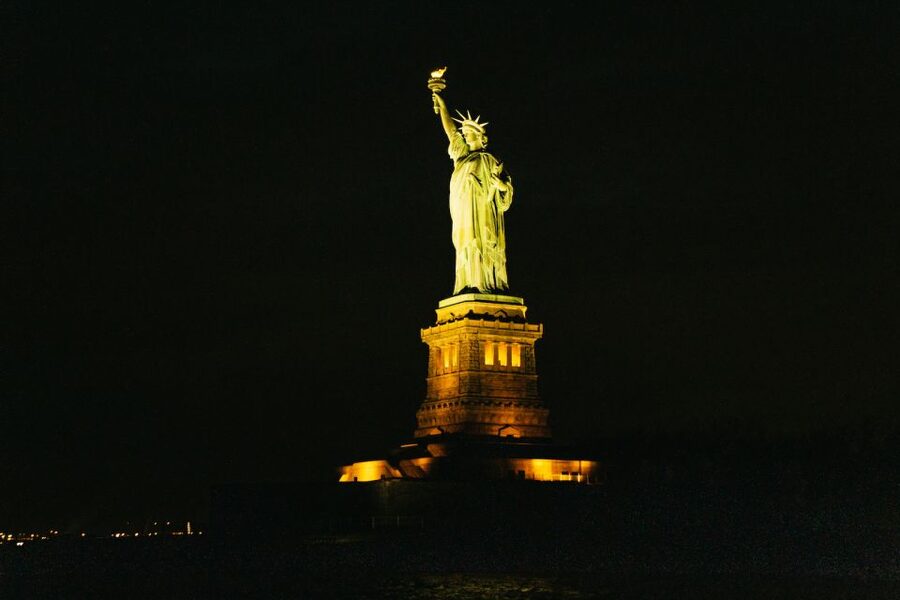 NYC: Circle Line 2h Harbor Lights Cruise Skip-The-Box-Office - Why New York is best seen from the harbor