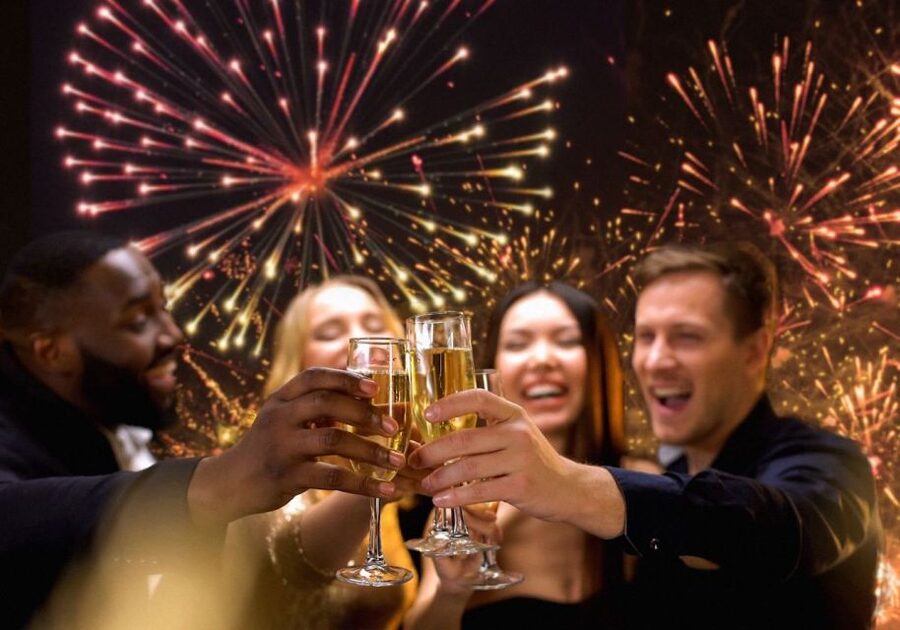 NYC: New Year's Eve Buffet Dinner Fireworks Harbor Cruise - Should you book the New Year’s Eve harbor cruise?