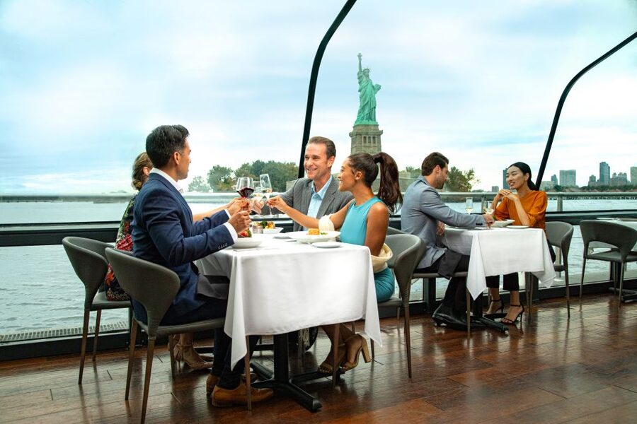 NYC: Thanksgiving Gourmet Lunch or Dinner Harbor Cruise - Key things to know before booking