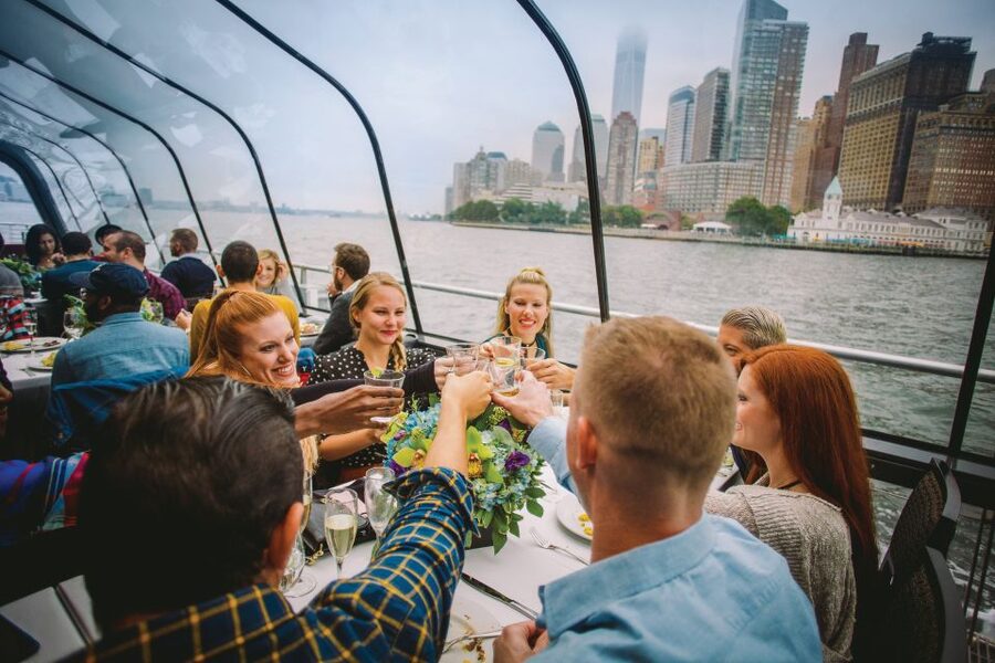 NYC: Thanksgiving Gourmet Lunch or Dinner Harbor Cruise - Who should book this Thanksgiving cruise?