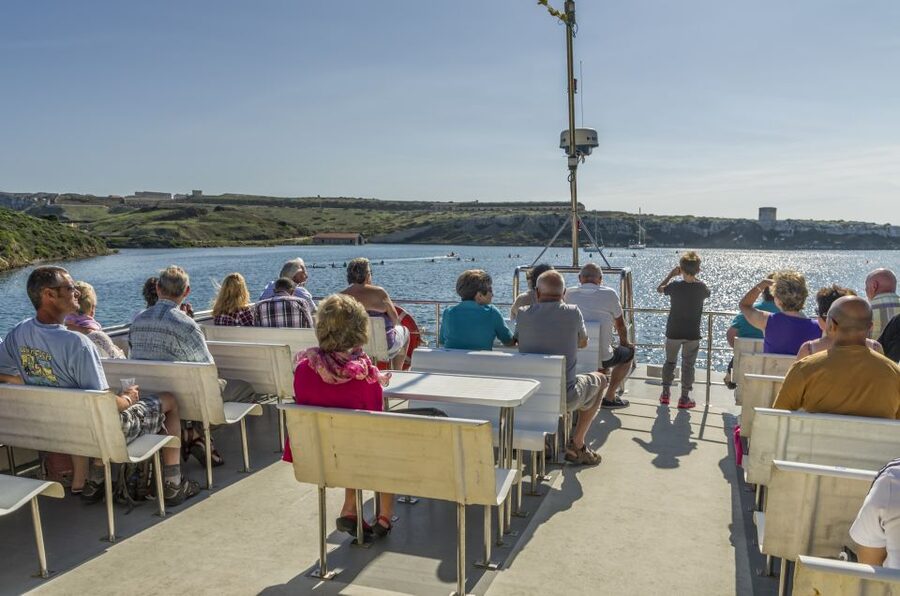 Port Mahon: 1-Hour Harbor Cruise with Underwater Views - The northern shore: coves, homes, and working harbor views