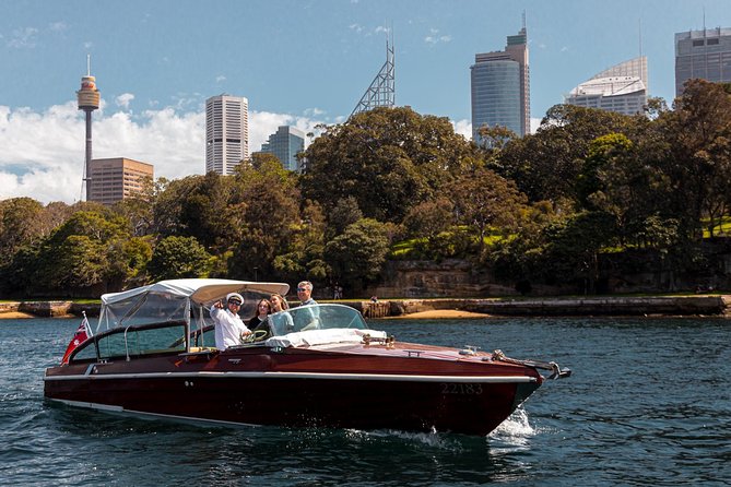 Private 2 Hour Icons and Highlights Cruise of Sydney Harbour - Royal Botanic Garden and the best photo pause