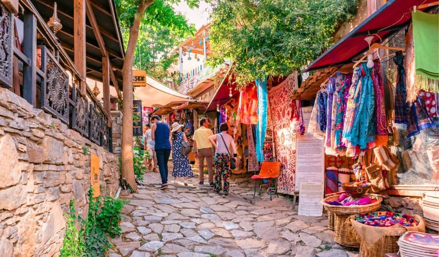 Private Sirince Village Tour From Kusadasi Port Cruiser Only - Walking through Şirince’s old streets