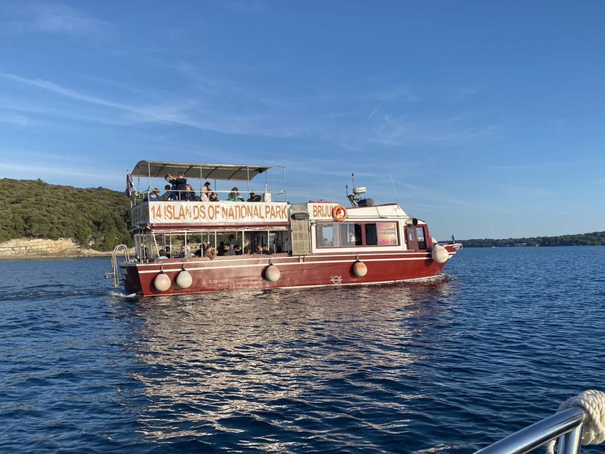 Pula: Harbor Cruise with unlimited Drinks - Who gets the best value from this cruise?