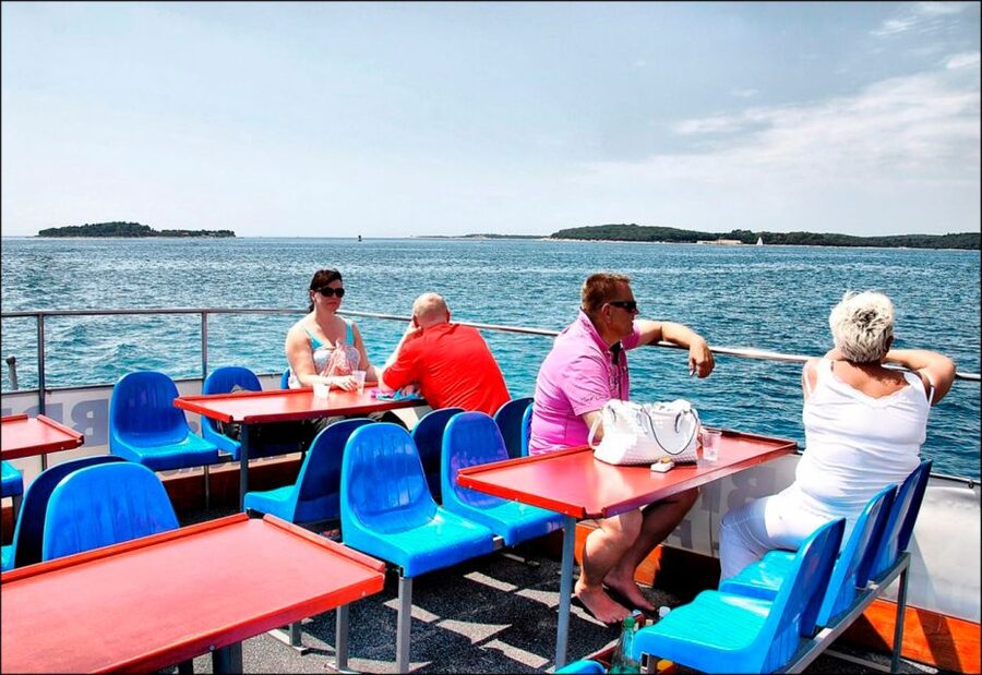 Pula: Harbor Cruise with unlimited Drinks - The Pula Arena from the water