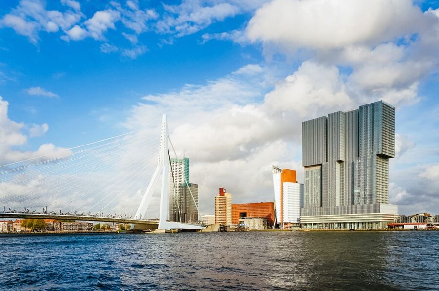 Rotterdam: Harbor Cruise with Live Guide - Commentary, languages, and what you may miss