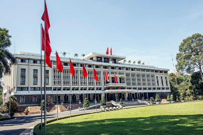 Saigon Day Tour from Saigon cruise harbor - French design at the Central Post Office