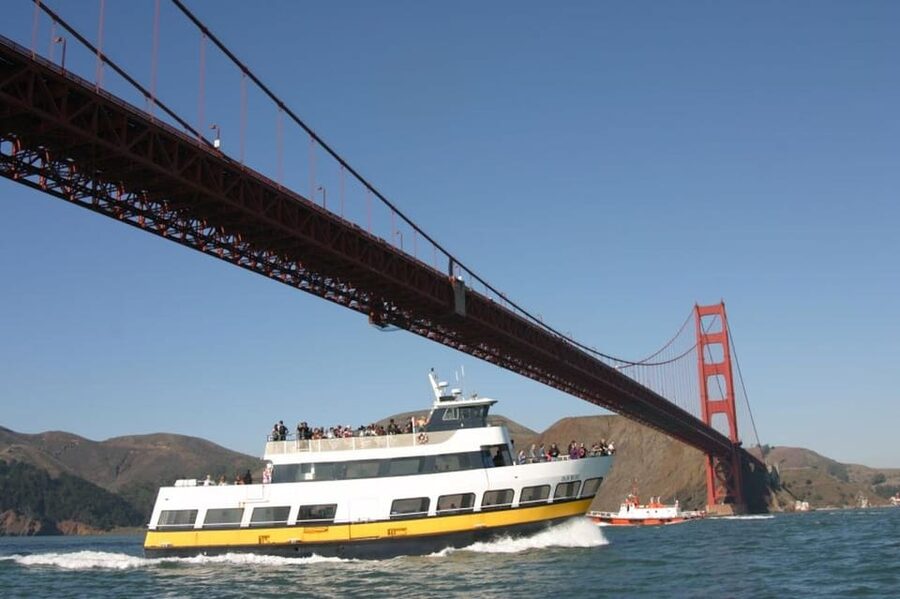 San Francisco: Alcatraz Night Tour with SF Bay Cruise - The one-hour San Francisco Bay cruise from Pier 39