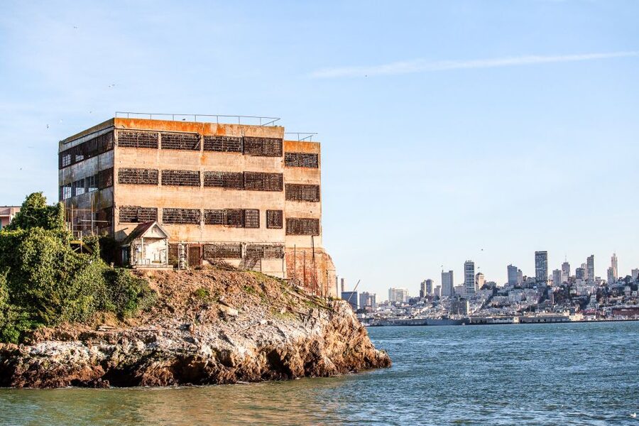 San Francisco: Golden Gate Bay Cruise - Crissy Field, the Presidio, and the approach to the bridge