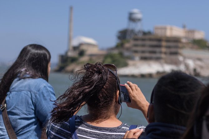 San Francisco: Golden Gate Bay Cruise (60 Minutes) - Alcatraz, the Bay Bridge, and Coit Tower