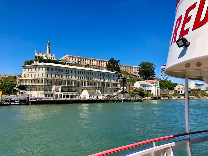 San Francisco: Golden Gate Bay Cruise - Alcatraz from the water
