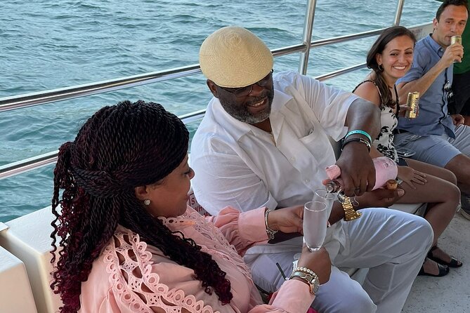 San Juan Sunset Harbor Boat Ride - Key points at a glance