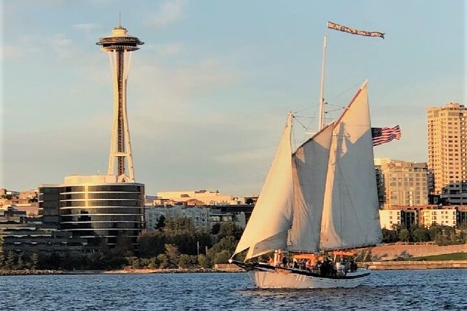 Seattle Sailing Harbor Tour - Sailing away from Pier 66