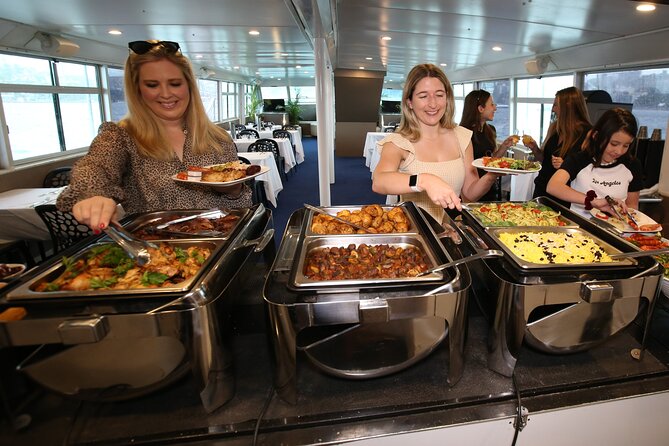 Sydney Combo: Morning Sightseeing to Bondi & Harbour Lunch Cruise - Bondi Beach gives you 30 minutes to feel the sand