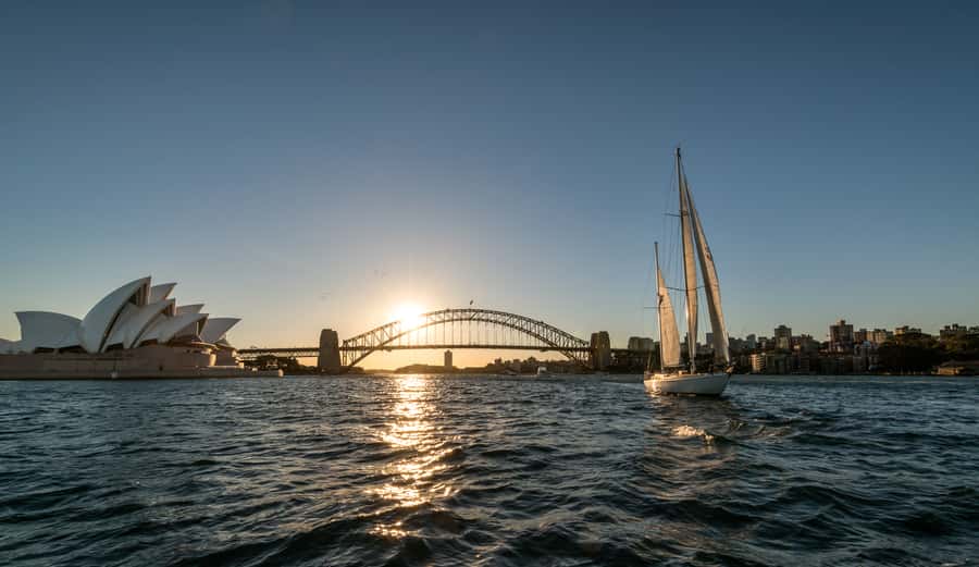 Sydney: Exclusive Sydney Harbour Cruise on a Classic Yacht - Why a classic yacht changes the harbour view