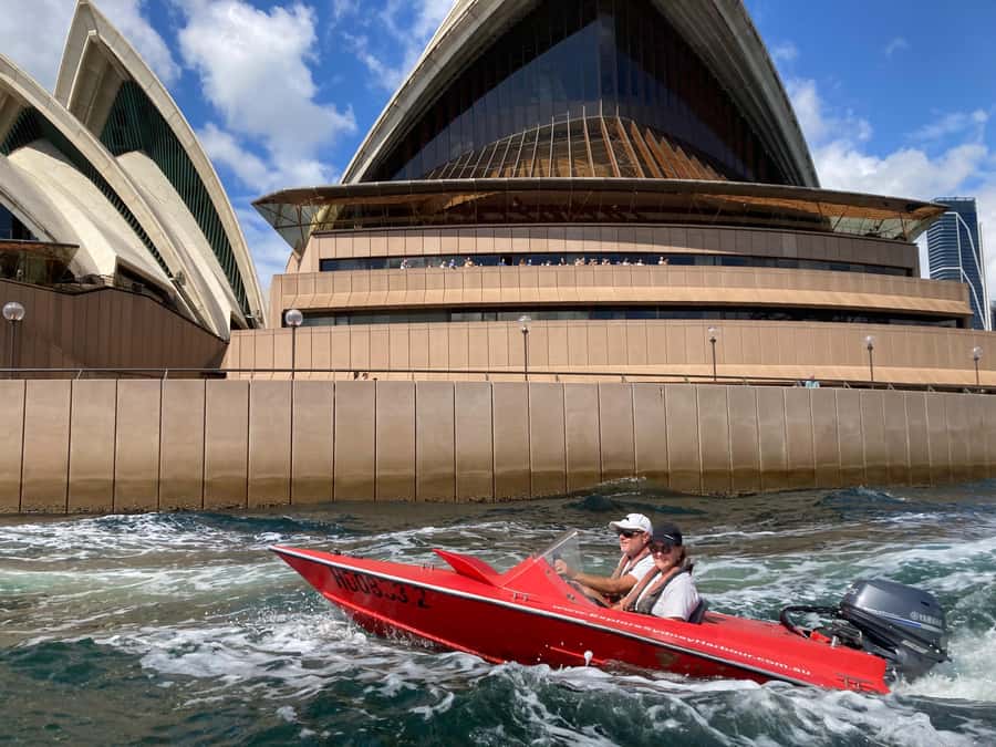Sydney: Guided Sydney Harbour Grand Tour (self drive) - The first harbour views and downtown shores