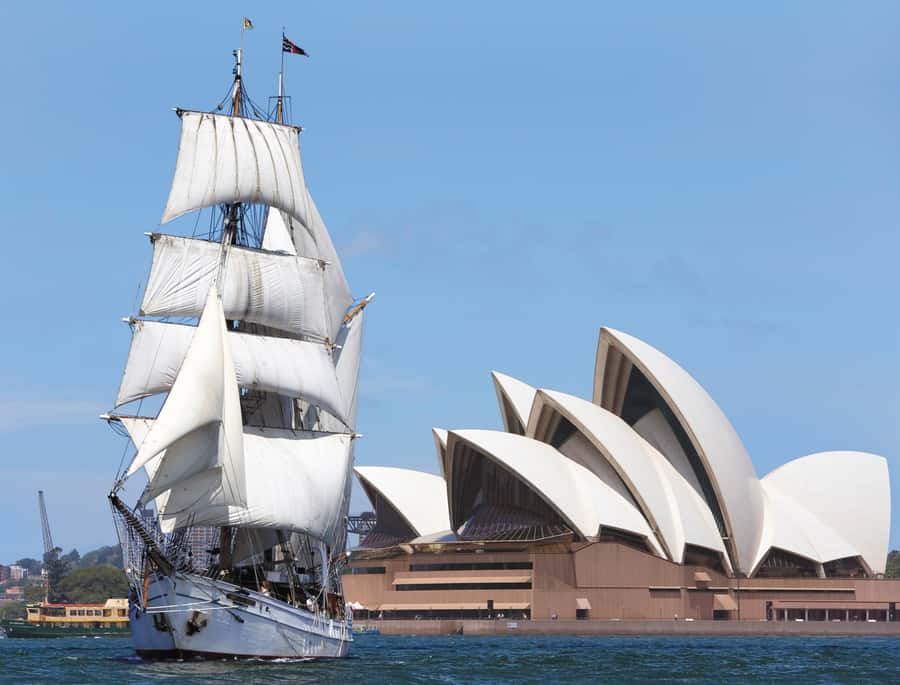 Sydney: Harbor Sunset Cruise with Dinner - Dinner on a sailing ship