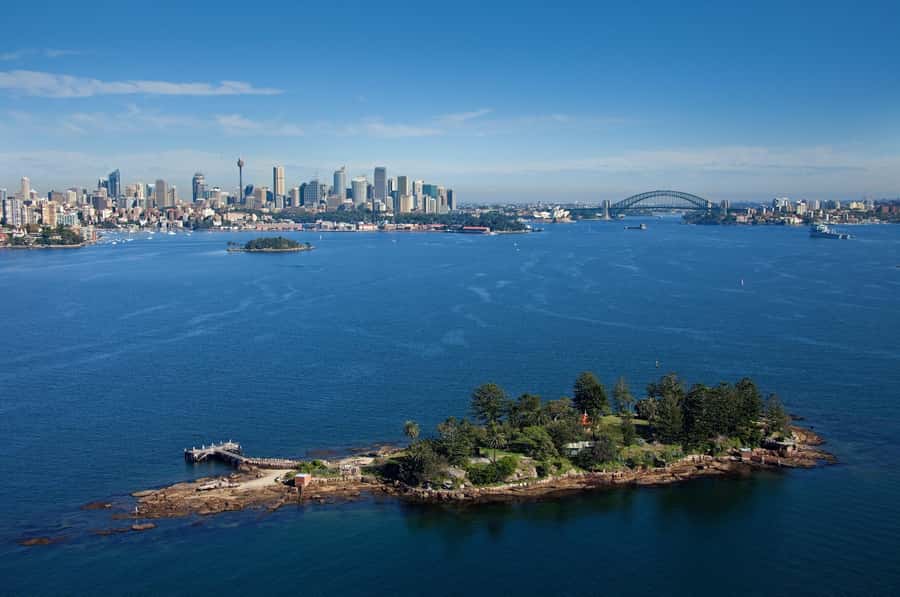 Sydney: Harbour Cruise with Buffet Lunch - Commentary from Ron, Ellen, and the onboard team