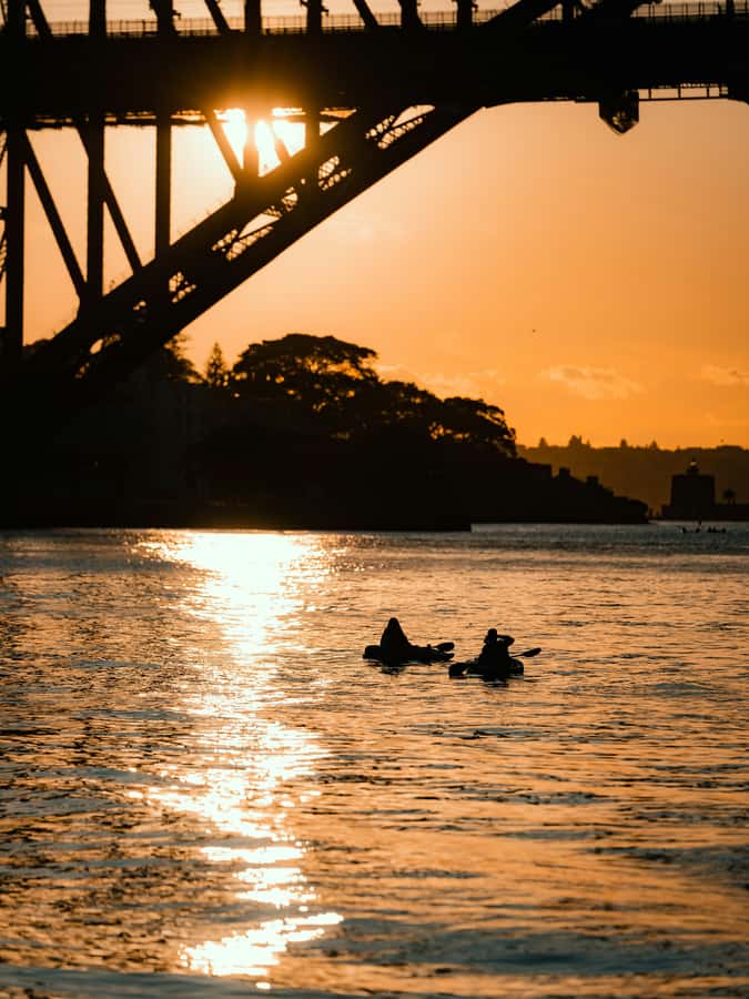 Sydney: Sunset Kayak - Opera & Harbour Bridge Tour (5p. max) - Luna Park: an easy first stretch