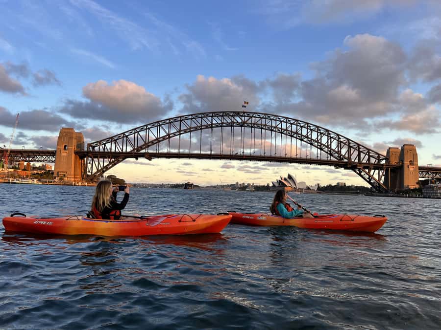 Sydney: Sunset Kayak Tour on Sydney Harbour - Meeting at Lavender Bay
