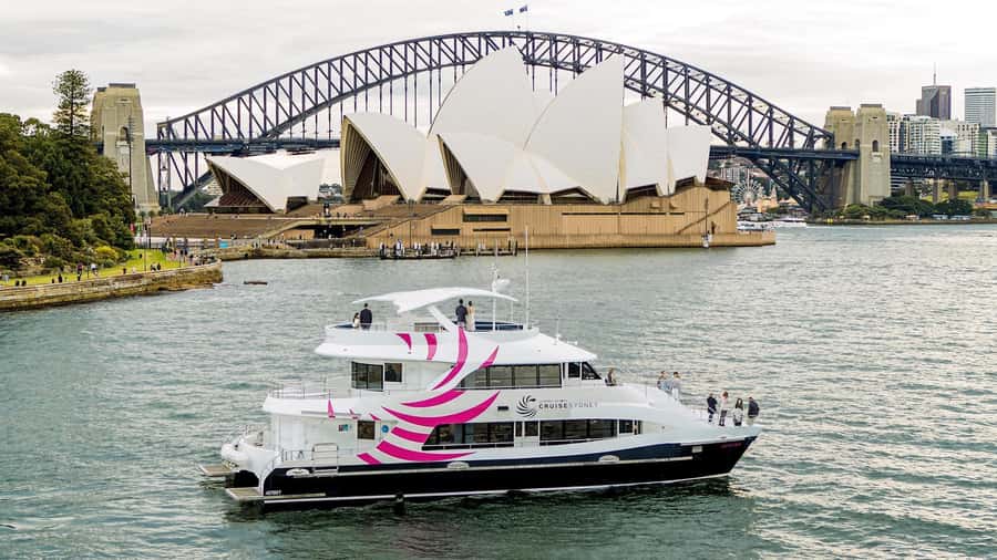 Sydney: Sydney Harbor Lunch Cruise with Welcome Drink - Key points to know before booking