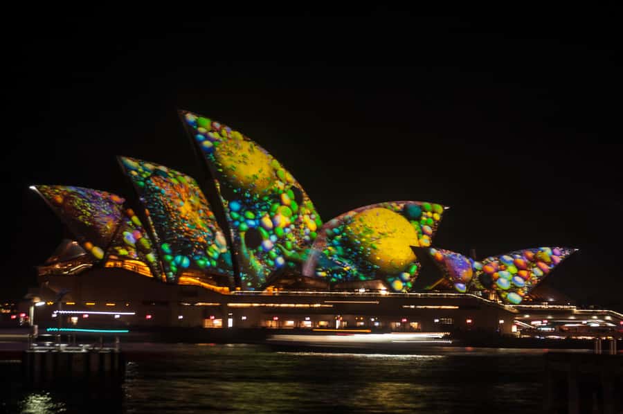 Sydney: Vivid Festival of Light Harbor Cruise with Dinner - The first minutes on board