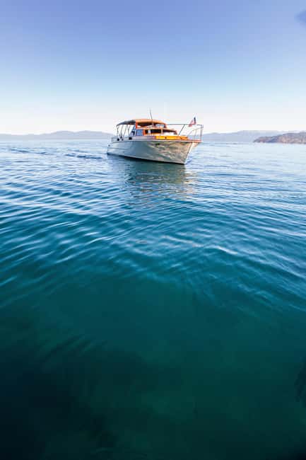 Tahoe: Emerald Bay Cruise & Vikingsholm Castle Walking Tour - Arriving at Vikingsholm Castle