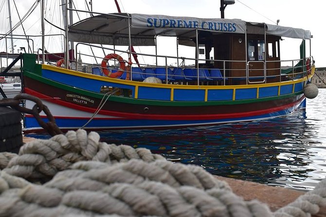 The Traditional Harbour Cruise - Boarding, seating, and mobility