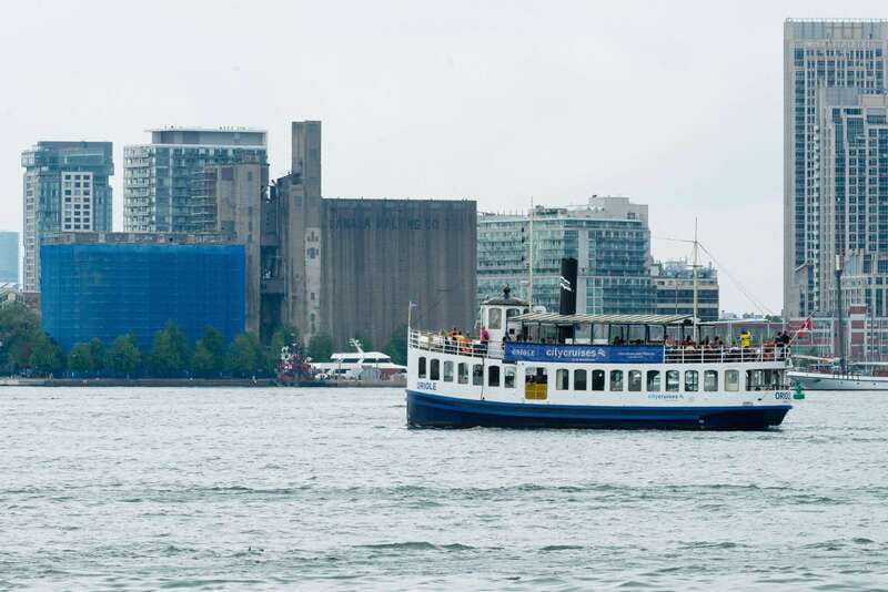 Toronto: City Views Harbor Cruise - Is one hour enough?
