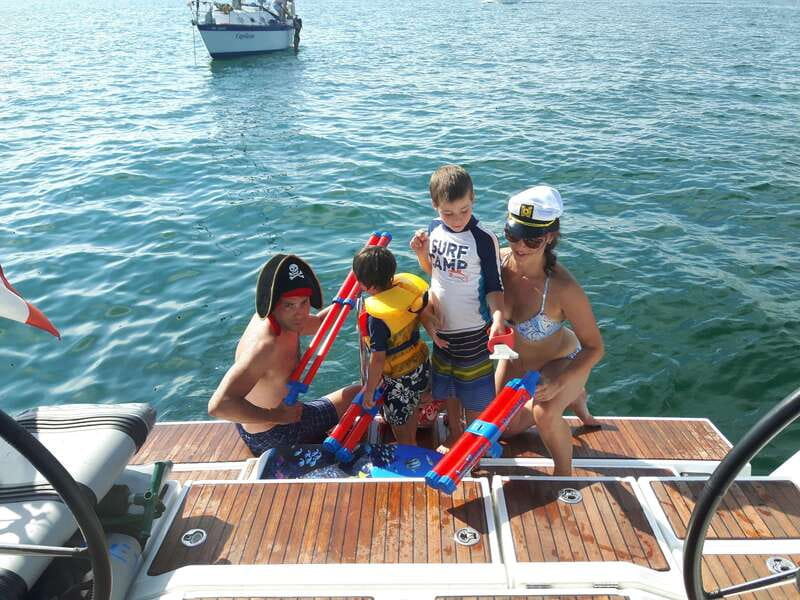 Toronto: Sailing Yacht Cruise of Toronto Harbor and Islands - A crew-led outing with room to participate