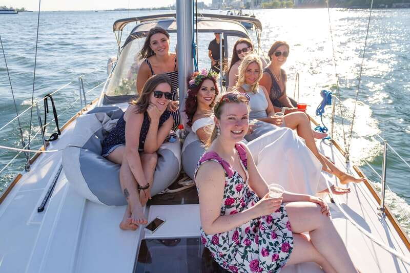 Toronto: Sailing Yacht Cruise of Toronto Harbor and Islands - Practical advice for a comfortable day on the water